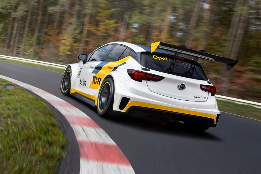  Opel Astra TCR 2016 года  (фото 16 из 29)